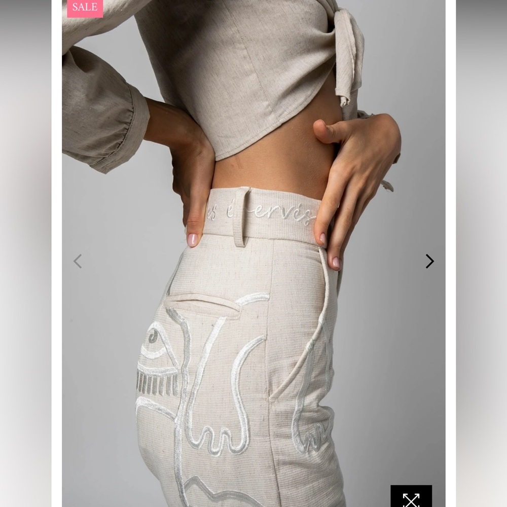 AMAZING unique  pants 🤍
